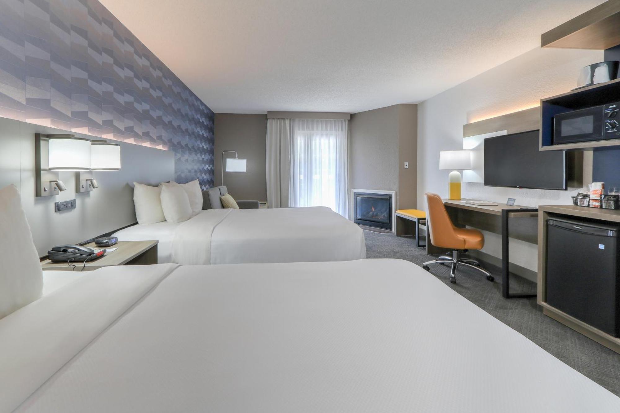 Comfort Inn & Suites At Dollywood Lane Pigeon Forge Eksteriør billede