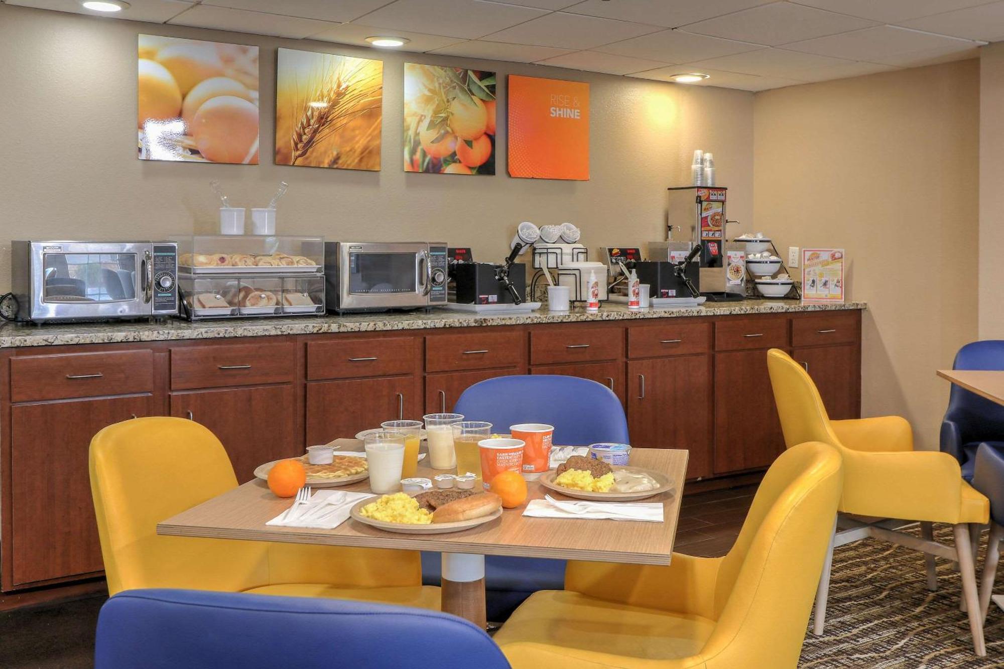 Comfort Inn & Suites At Dollywood Lane Pigeon Forge Eksteriør billede